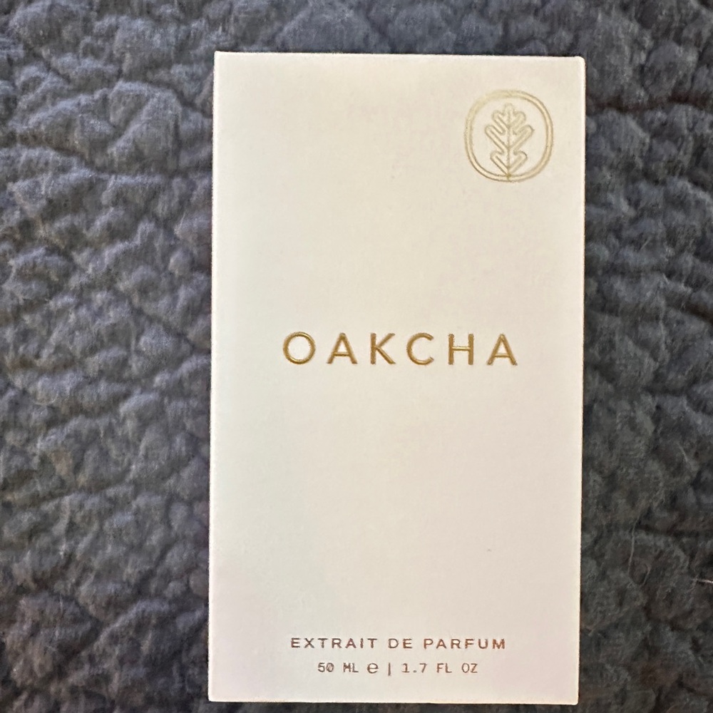 OAKCHA Pure Veil
Extrait de Parfum 50ml
( Miss Dior)